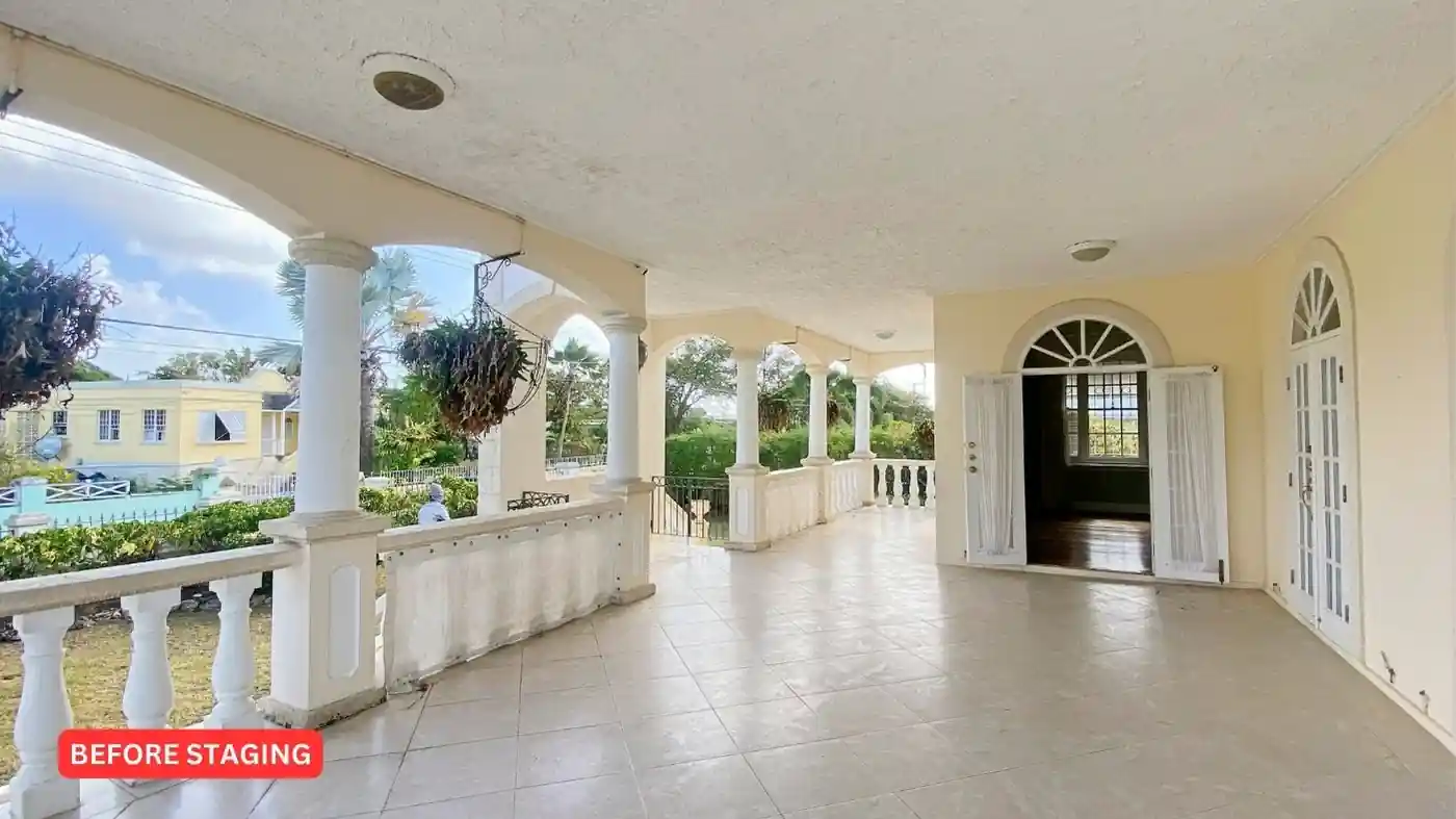A house with a balcony, without staging ready for sale.