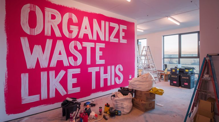 Read more about the article How to organize waste after renovation?